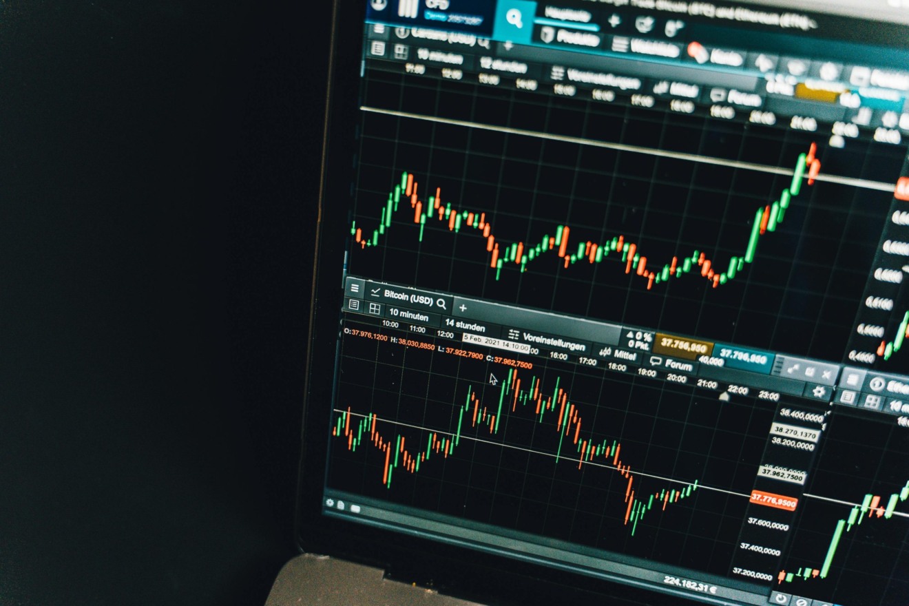 Ibovespa abre em