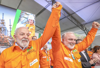 Jean Paul Prates, ex-presidente da Petrobras, ao lado do presidente da República Luiz Inácio Lula da Silva