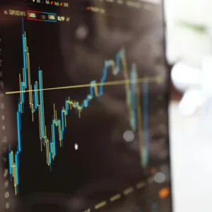 Ibovespa em abril: ações que dispararam e despencaram