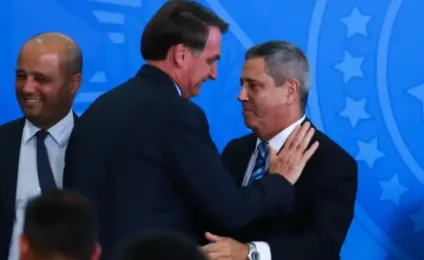 O ex-presidente Jair Bolsonaro e o general Walter Braga Netto (Foto: Valter Campanato/Agência Brasil)