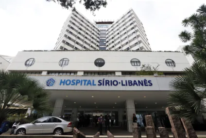 Fachada do Hospital Sírio-Libanês, aonde o presidente da República Luíz Inácio Lula da Silva passa por uma cirurgia (Foto: Paulo Pinto/Agencia Brasil)