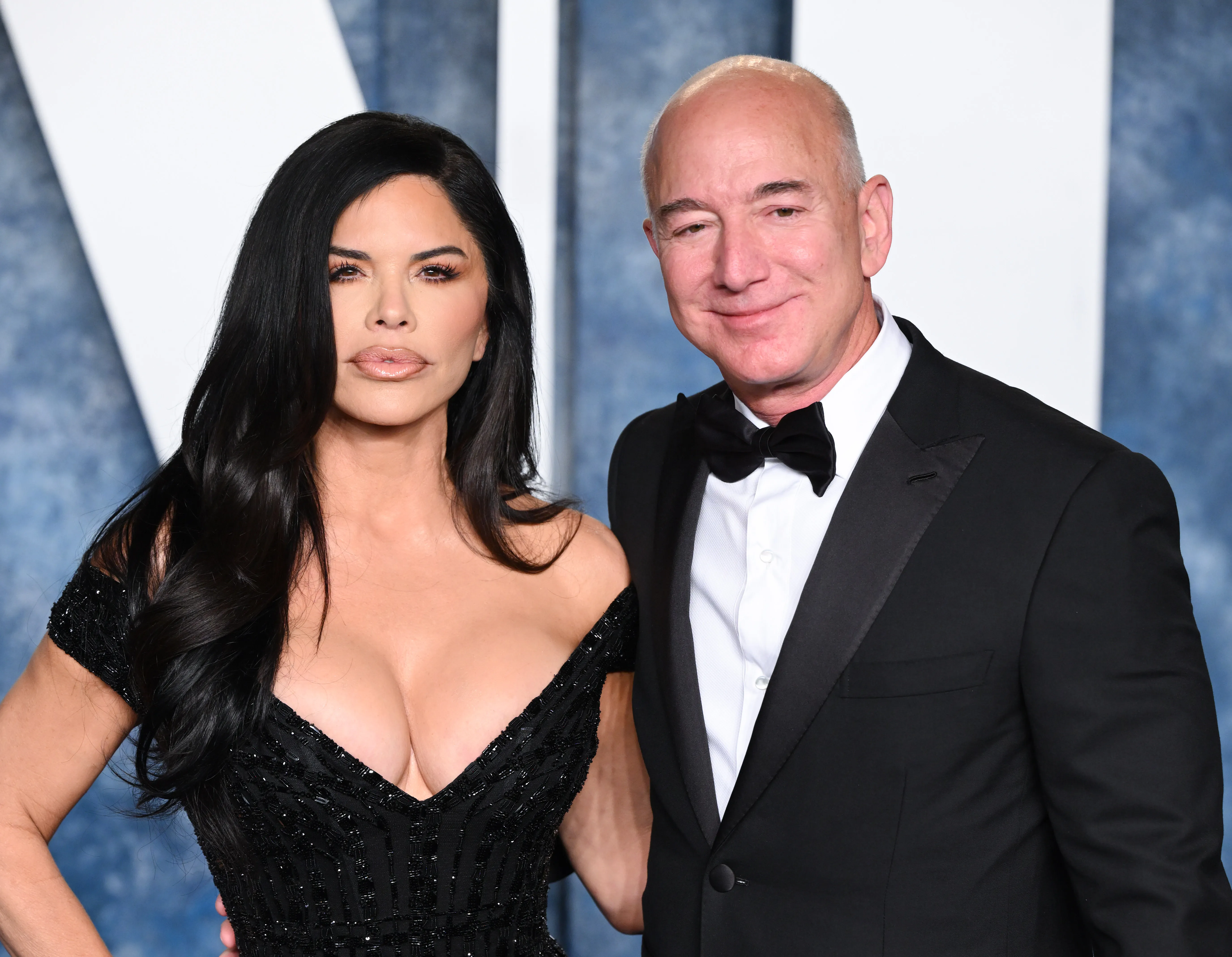 Jeff Bezos ao lado de sua noiva, Lauren Sánchez