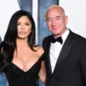 Jeff Bezos ao lado de sua noiva, Lauren Sánchez