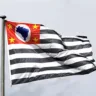 Foto da Bandeira do estado de São Paulo / Imagem ilustra a matéria: Tarifas dos EUA impactam economia de São Paulo; entenda