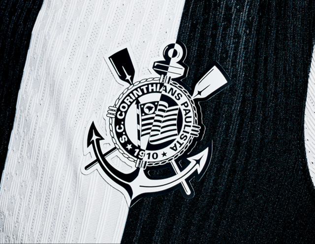 Escudo do Corinthians em nova camisa • Divulgação/ Corinthians
