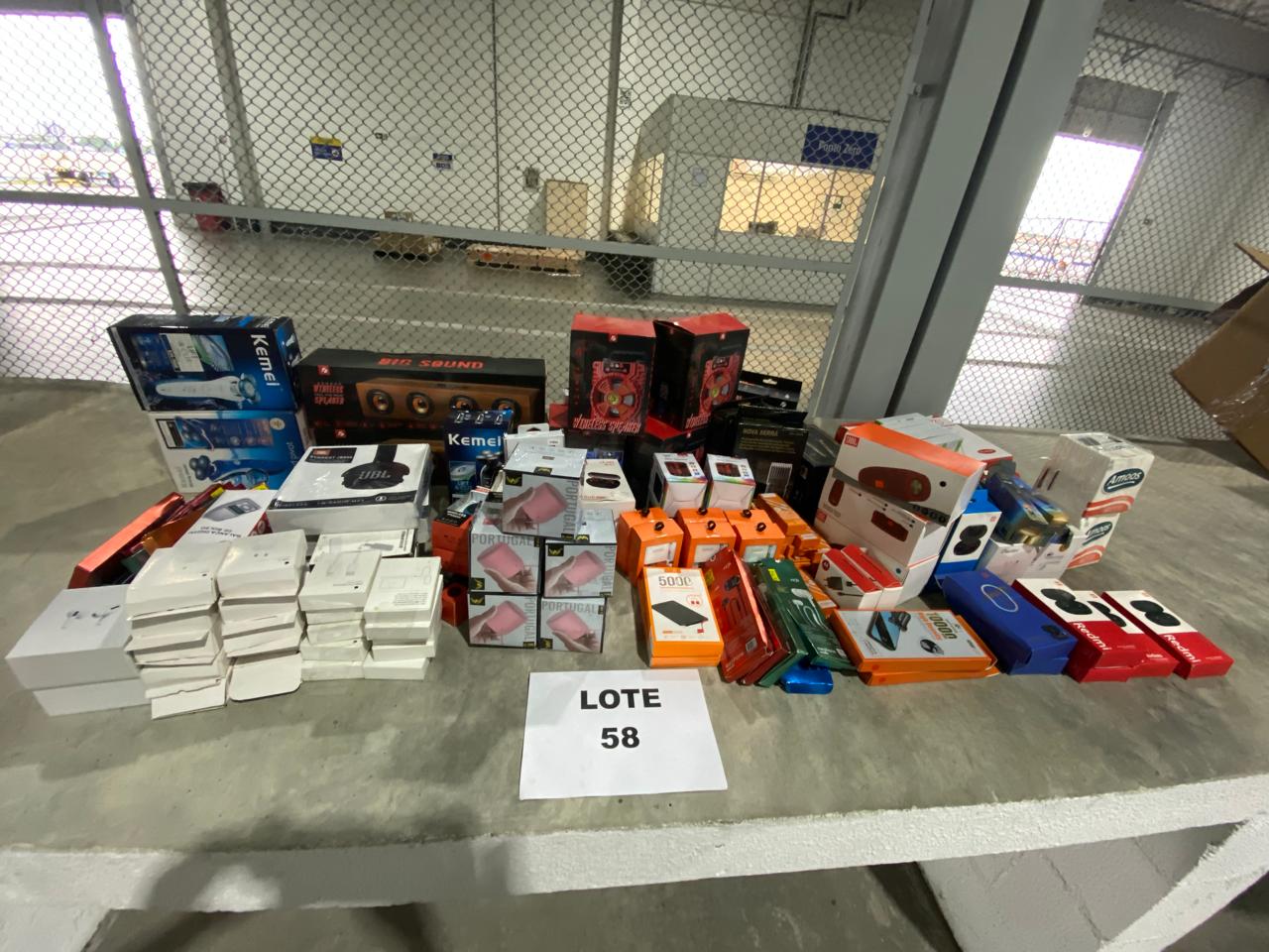 iPhones e carros a partir de R$ 700? Receita Federal realiza leilão bombástico em SP