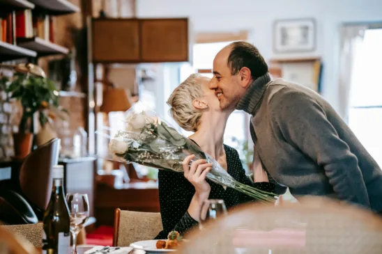 Atividades ao ar livre são a escolha de muitos casais em 2025 (Foto: Gary Barnes/Pexels)