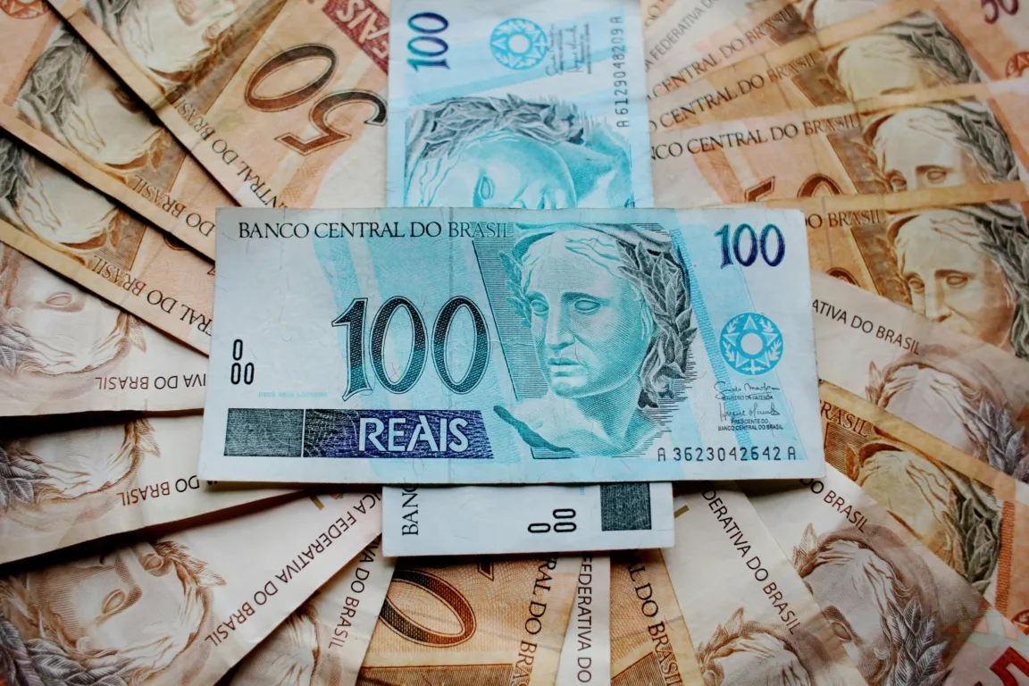 Dólar fecha em baixa e é vendido a R$5,50 (Foto: Pixabay/Pexels)