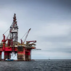 Brasil, EUA, Canadá e Argentina são os países da OPEP+ com maior oferta em 2025 (Foto: Grant Durr/Unplash)