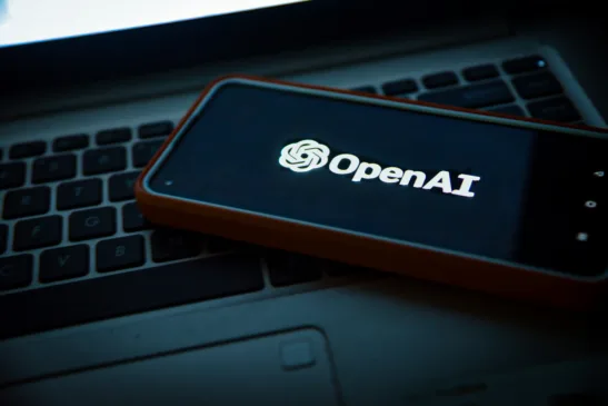 Em março, a OpenAI anunciou uma rodada de financiamento de US$ 40 bi (Fonte: Levart Photographer/Unplash)