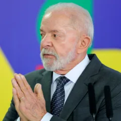 O presidente Luiz Inácio Lula da Silva, durante entrevista coletiva no Palácio do Planalto  (Foto: Fabio Rodrigues-Pozzebom/ Agência Brasil)