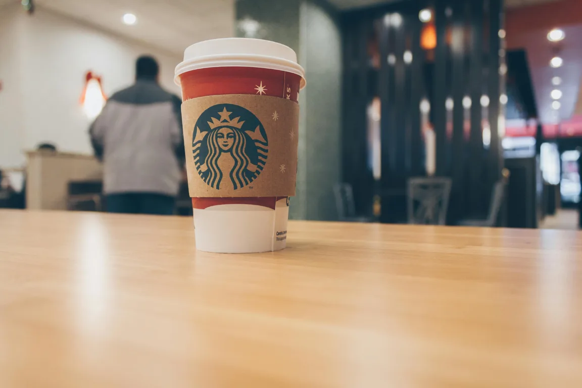 Atualizações do Starbucks ainda não têm previsão para chegar no Brasil (Foto: Josh Sorenson/Pexels)