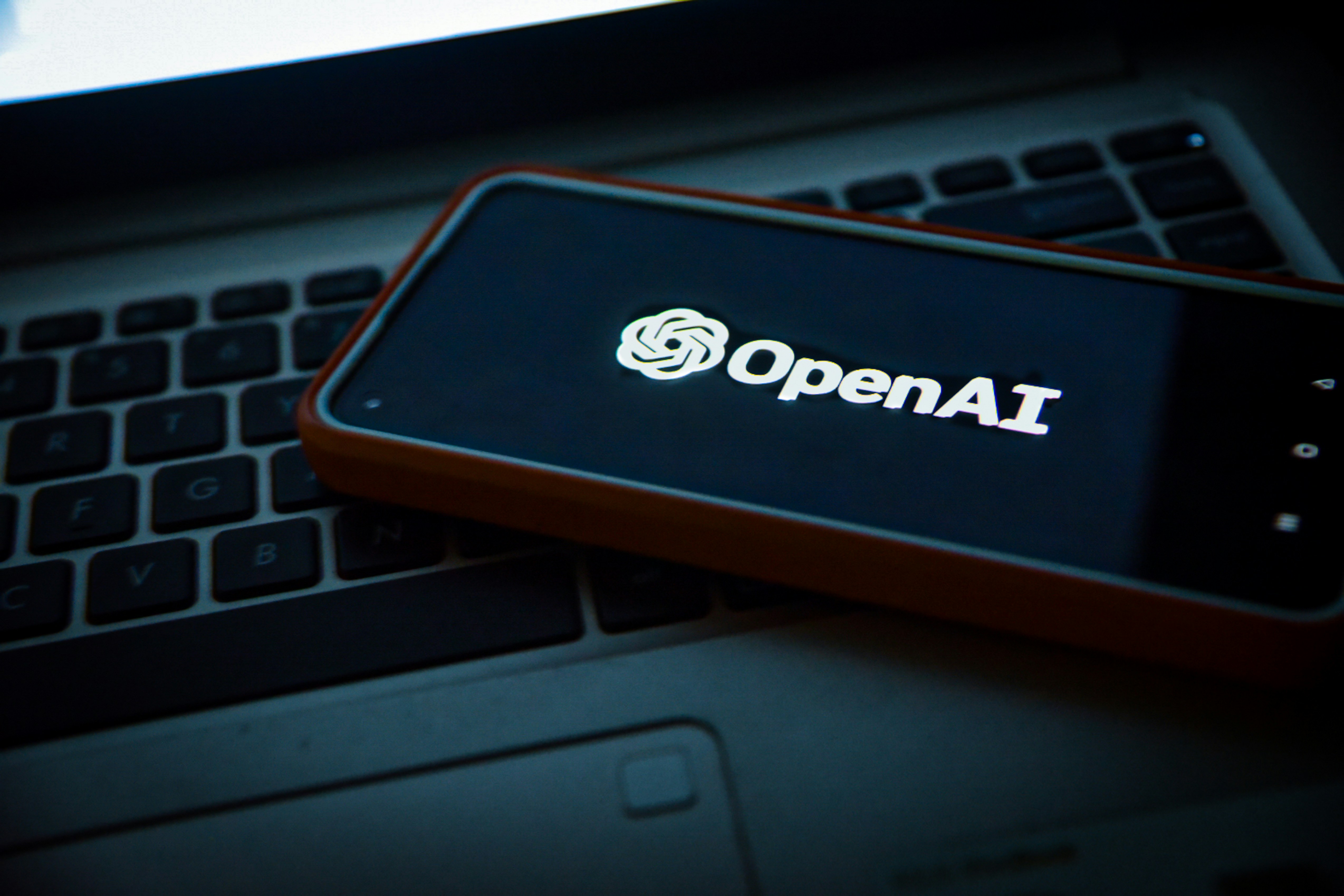 Em março, a OpenAI anunciou uma rodada de financiamento de US$ 40 bi (Fonte: Levart Photographer/Unplash)