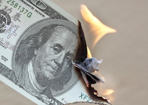Dólar caiu 4,99% apenas no mês de junho. (Foto: foto-rabe/pixabay)