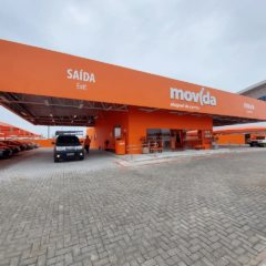 Movida caiu 13,89%, negociados a R$7,50, sendo a terceira ação com pior desempenho da B3 (Foto: Loja da Movida - Foto: Gustavo Felipe da Silva Pontes via Wikimedia)