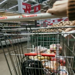 São Paulo é a capital com o custo mais alto de alimentos da cesta básica, valendo R$ 896,15 (Foto: Marjan Blan/Unplash)