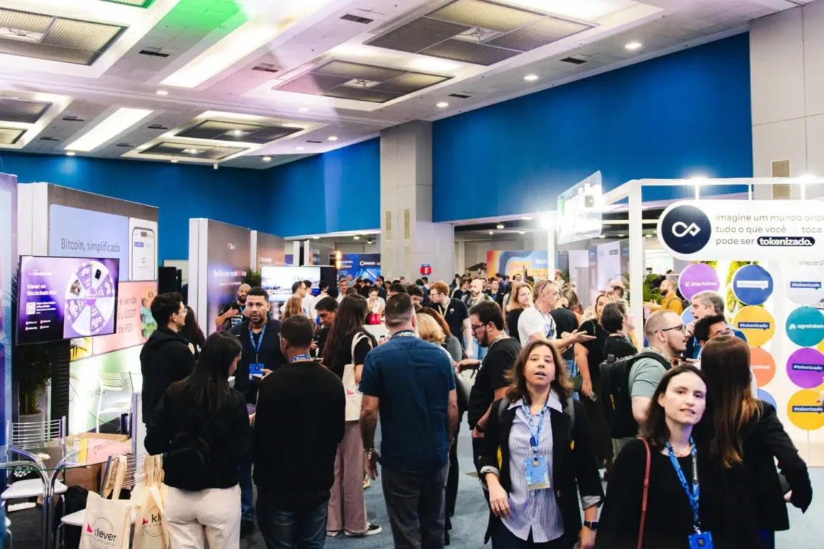 Evento já possui 13 trilhas de conteúdo confirmadas, que contemplam regulamentação, empreendedorismo, inovação e palcos em inglês e espanhol (Foto: reprodução/Livecoins/Divulgação)