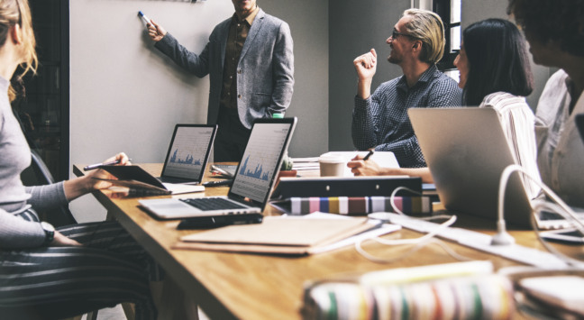 Países competitivos pensam como startups