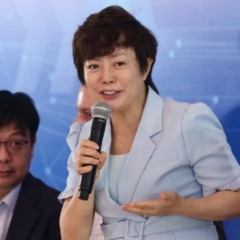 Stella Li, CEO da BYD nas Américas, esteve presente no evento. (Foto: reprodução/Destaque1)