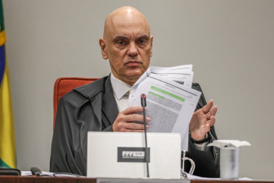 O ministro do Supremo Tribunal Federal (STF) Alexandre de Moraes começa a ouvir os réus do núcleo 1 na ação da trama golpista, os interrogatórios ocorrerão presencialmente na sala de julgamentos da primeira turma da corte (Foto: Valter Campanato/Agência Brasil)