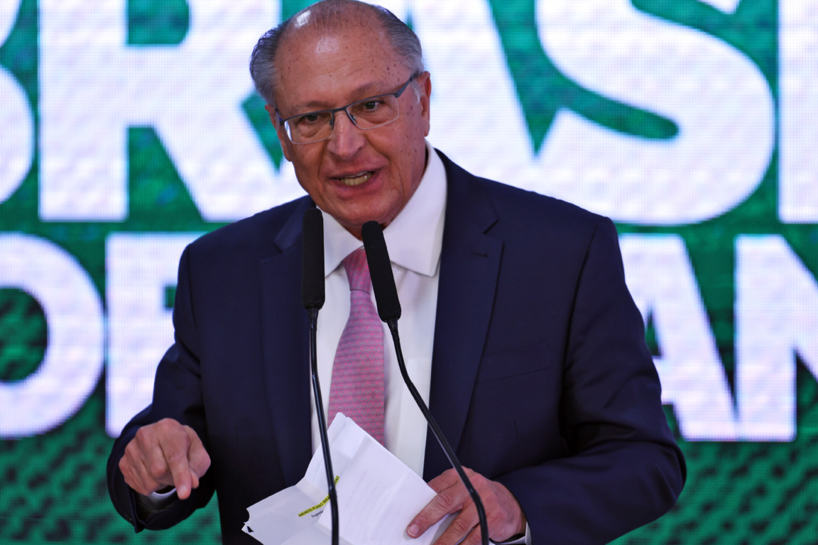 O vice-presidente, Geraldo Alckmin, durante assinatura da medida provisória (MP) Brasil Soberano., no Palácio do Planalto Foto: CanalGov/Reprodução