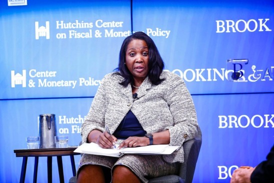 Lisa Cook , diretora do FED
