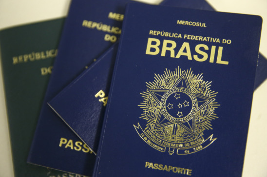 Passaporte brasileiro. (Marcelo Camargo/Agência Brasil)