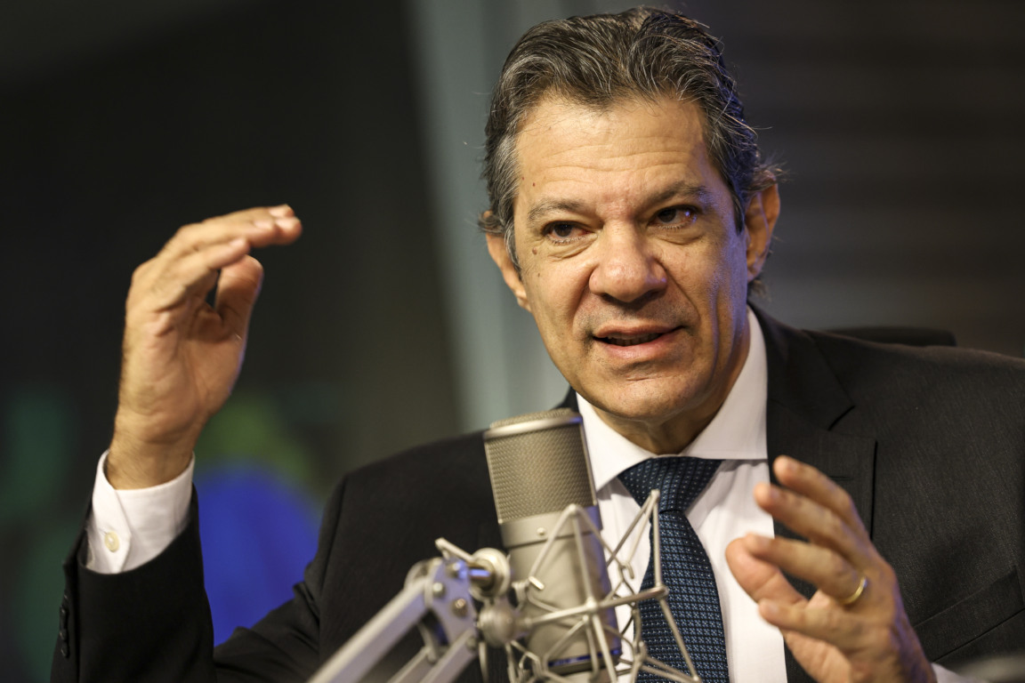 O ministro da Fazenda, Fernando Haddad, participa do programa "Bom Dia, Ministro". (Foto: Marcelo Camargo/Agência Brasil)