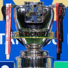 Taça da Copa do Brasil  de 2023 (Foto: Thais Magalhães/CBF)