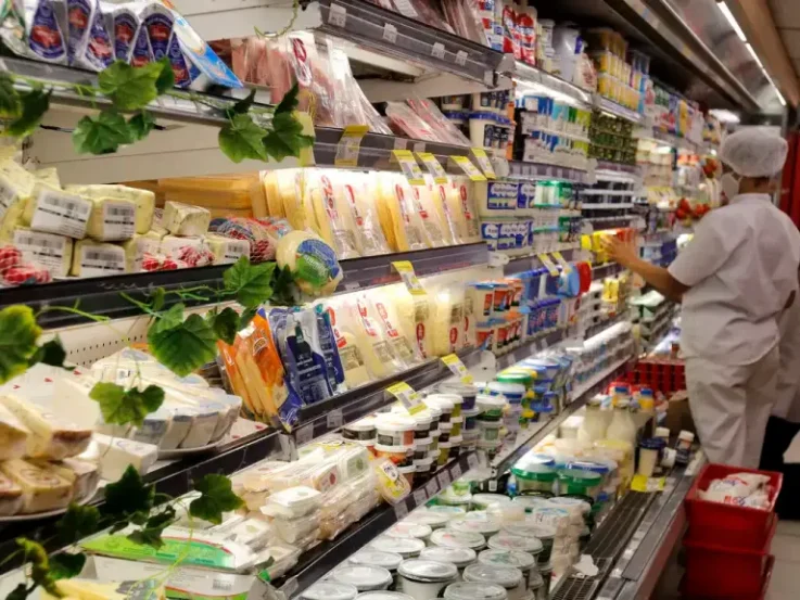 Produtos em supermercado (Foto: Tânia Rêgo/Agência Brasil)
