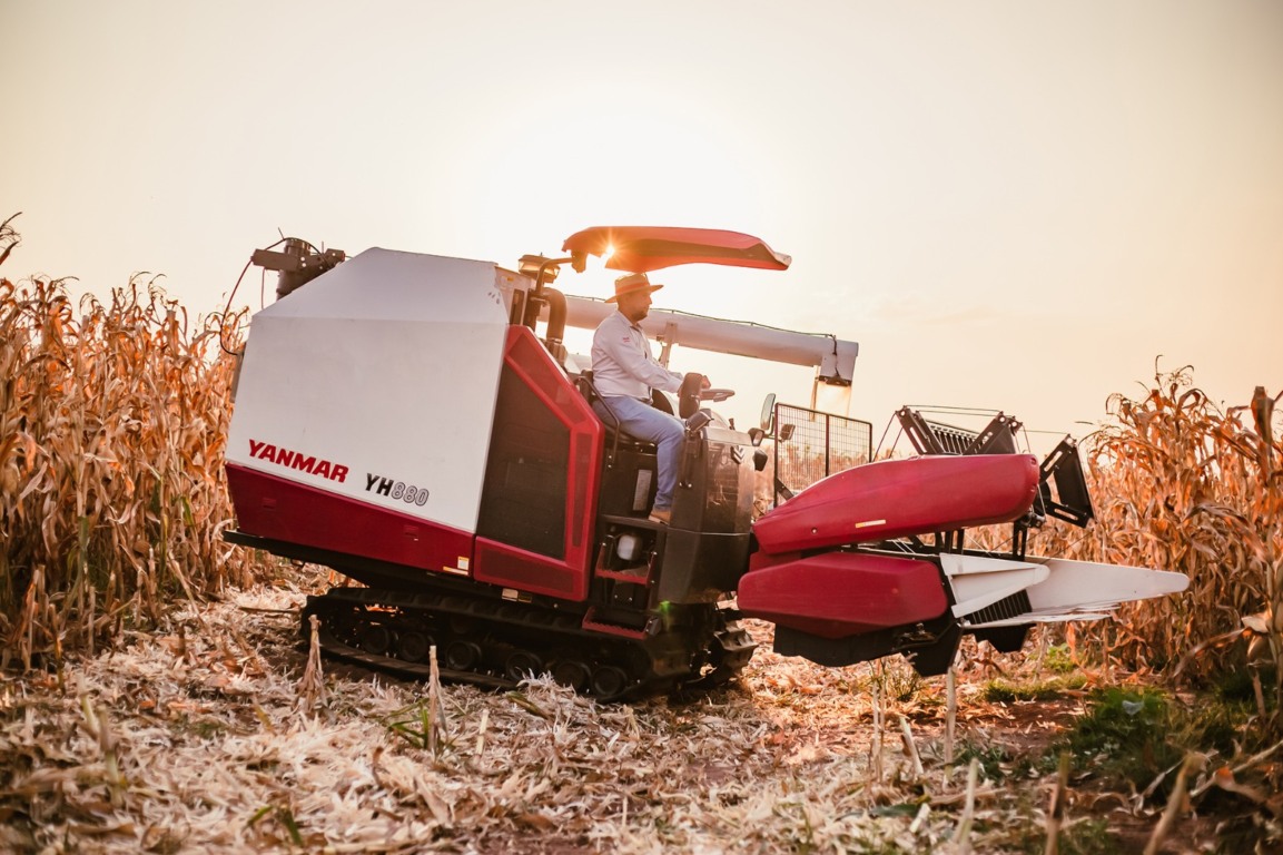 Inovação no campo: como a tecnologia está redefinindo o papel das máquinas agrícolas
