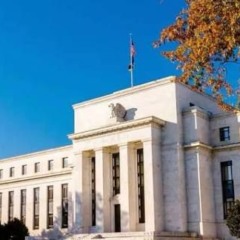 Fed corta juros em 0,25 ponto e ignora 'crise de dados' nos EUA