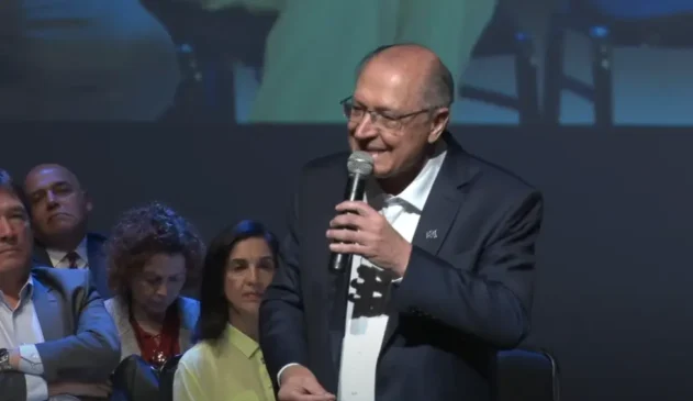 (Foto: Reprodução/YouTube/TV PUC)
