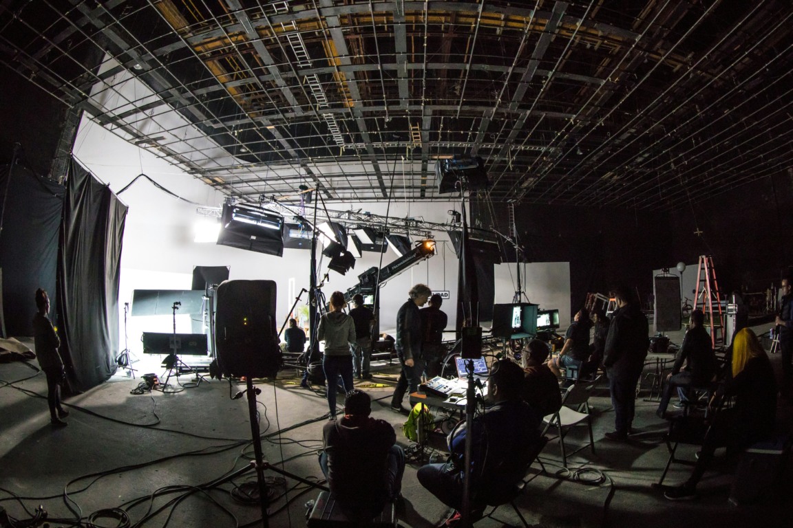 Set de filmagem (Foto: Brands&People/Unplash)