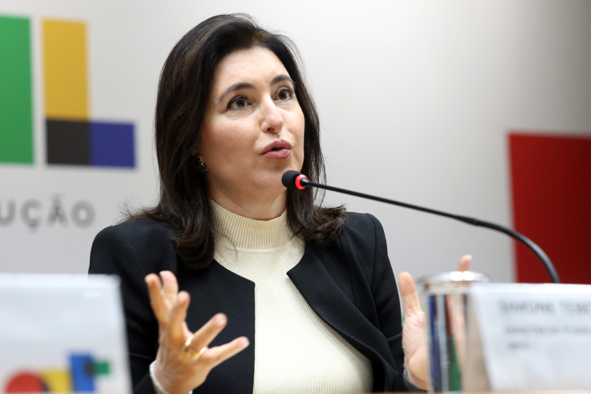 A ministra do Planejamento e Orçamento, Simone Tebet, durante divulgação dos dados do Relatório de Avaliação de Receitas e Despesas Primárias do 2º bimestre de 2025. (Foto: Valter Campanato/Agência Brasil)