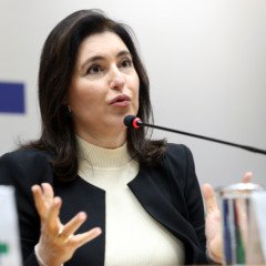 A ministra do Planejamento e Orçamento, Simone Tebet, durante divulgação dos dados do Relatório de Avaliação de Receitas e Despesas Primárias do 2º bimestre de 2025. (Foto: Valter Campanato/Agência Brasil)