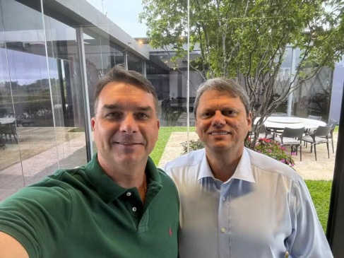 PolyMarket aponta avanço de Tarcísio após fala de Flávio