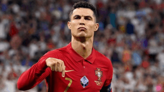 Cristiano Ronaldo investe em startup de IA Perplexity