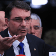 Senador flávio Bolsonaro