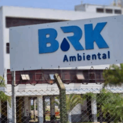 Placa da BRK Ambiental