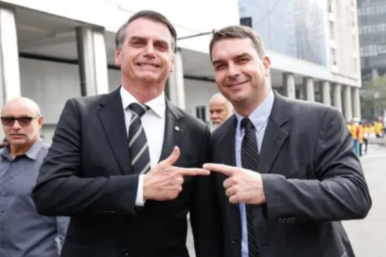 Ibovespa recua após rumor sobre Flávio Bolsonaro em 2026