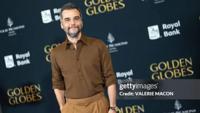 Wagner Moura no Golden Globes | Reprodução/Velerie Macon/Getty Images Embed
