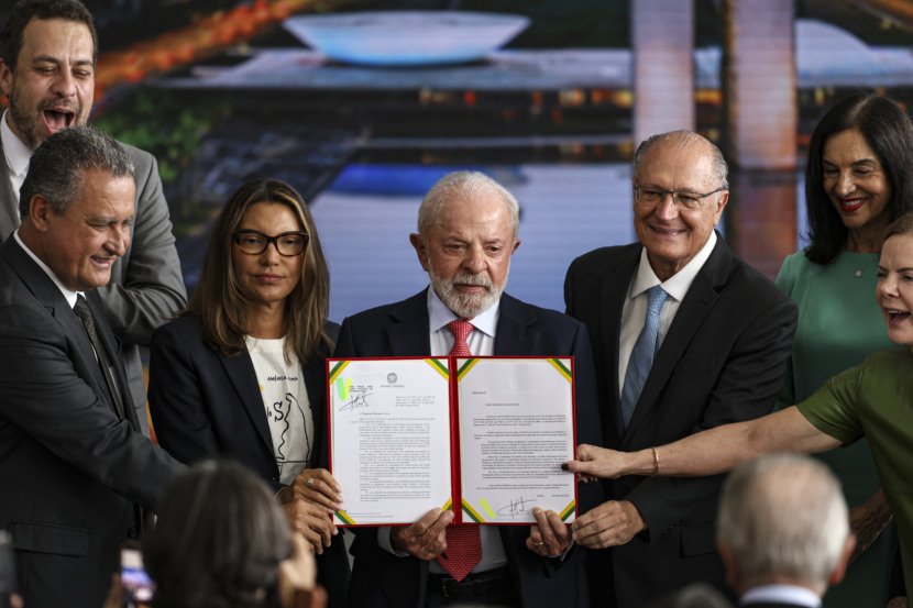 Lula veta Dosimetria