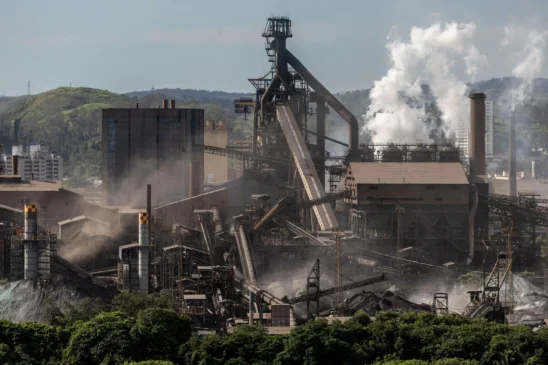Fábrica da CSN em Volta Redonda, no Rio de Janeiro (Bloomberg)
