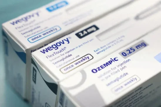 Embalagens de Wegovy e Ozempic (Crédito: REUTERS/Hollie Adams)

