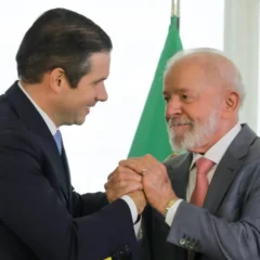 Lula e Hugo Motta planejam vota&ccedil;&atilde;o da escala 5x2