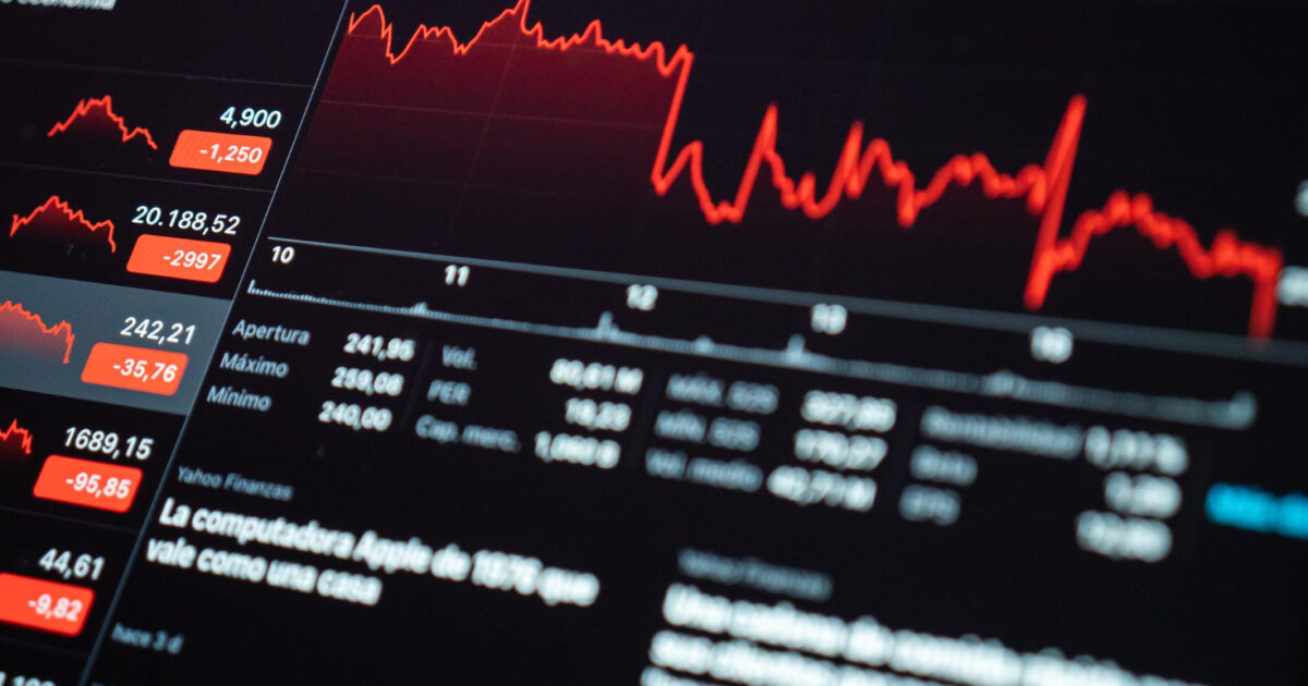 Ibovespa sobe com bancos e Vale; Petrobras cai após descoberta na Foz do Amazonas