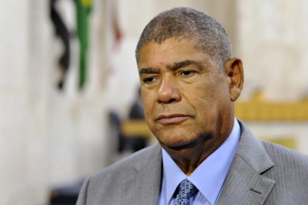 Milton Leite se entrega à polícia após decreto de prisão preventiva 